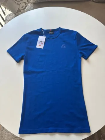 T-shirt Le Coq Sportif Bleu – Taille S – Neuf avec Étiquette