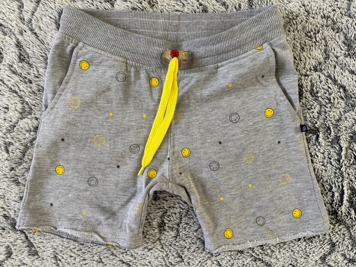 Short gris avec 😊 Sweet Pants - 10 ans