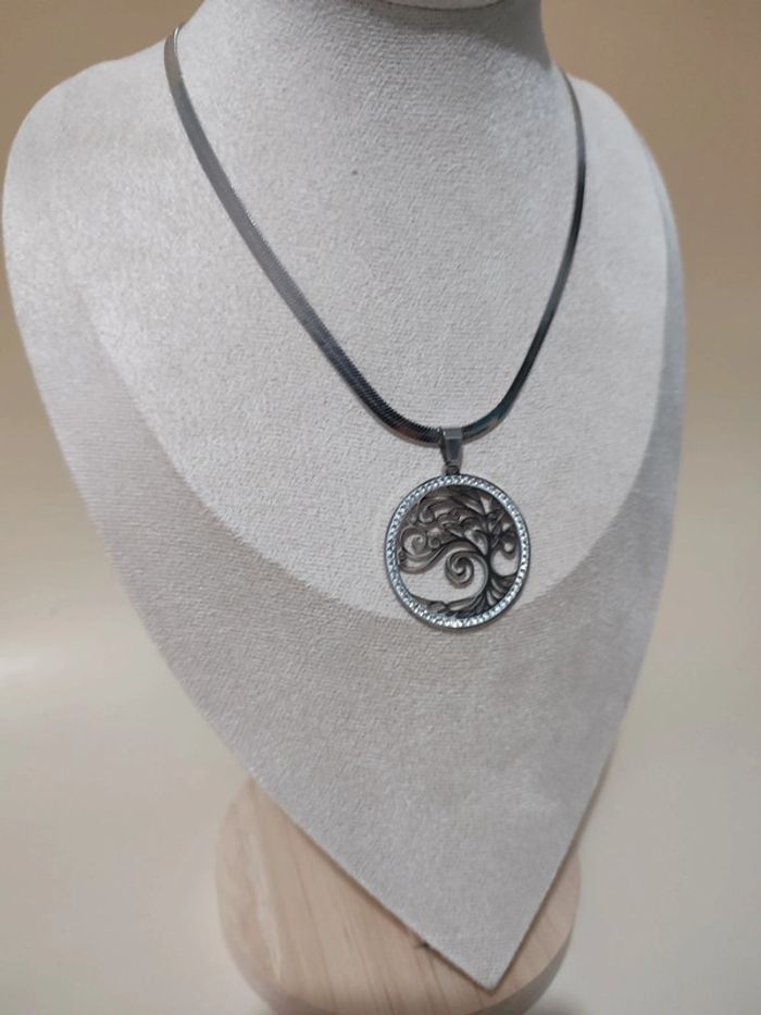 Collier - photo numéro 3