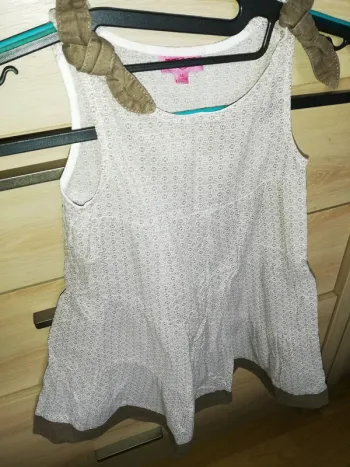 Robe sans manche blanc et marron