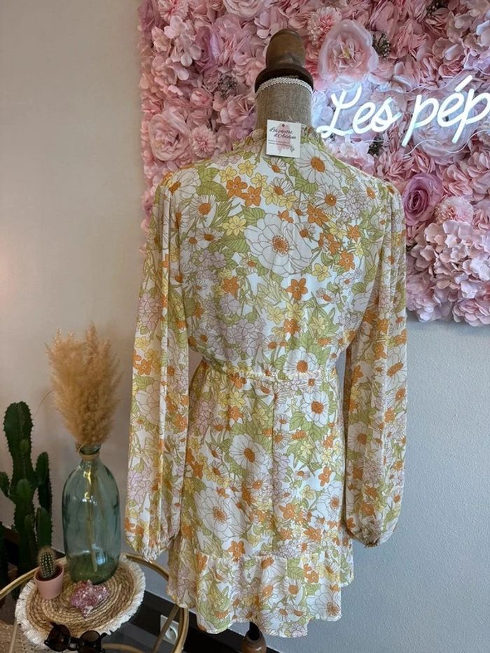 Robe motifs fleuris 70s’ taille 34/36 - Nasty Gal - photo numéro 8
