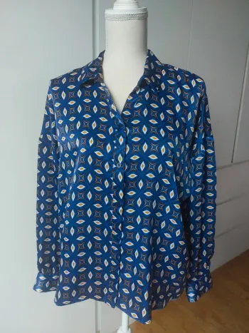 Chemisier style pyjama satiné