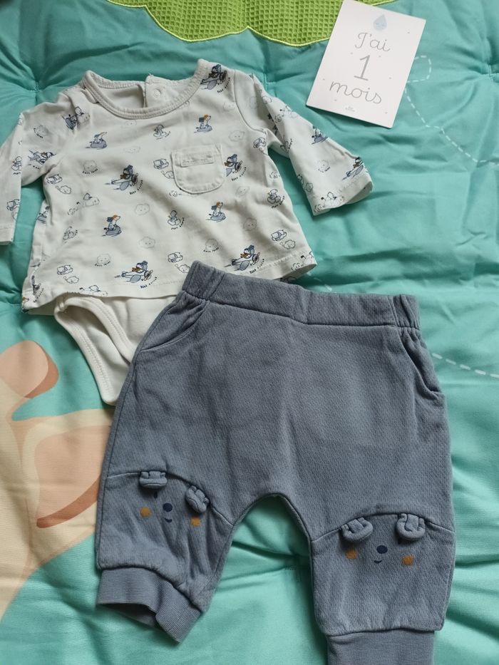 Ensemble tshirt avec body et pantalon 1 mois sergent major