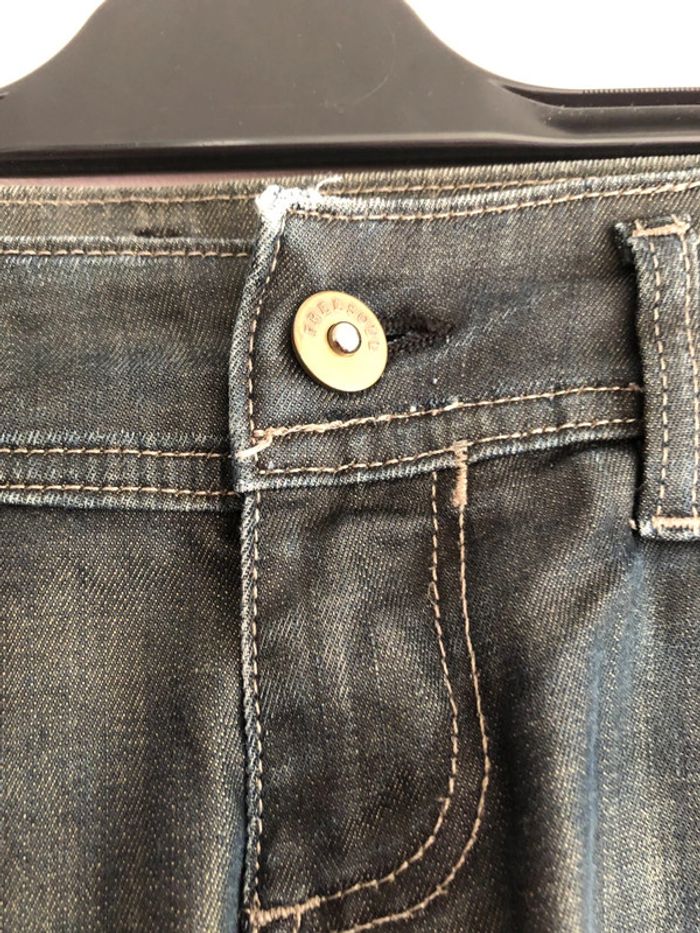 Jean huilé taille basse 28*34 - photo numéro 3