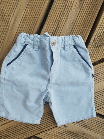 Short bleu clair 