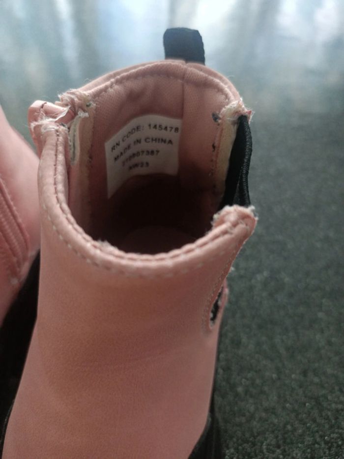 Magnifique paire de bottines stitch - photo numéro 6