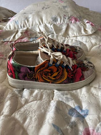Chaussures à fleurs puma 37