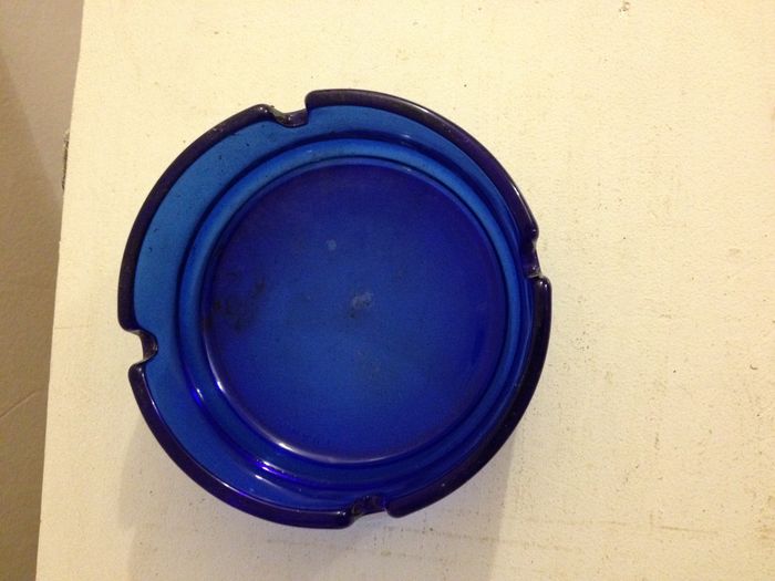 Cendrier ou vide poches vintage petit rangement bleu foncé opaque - photo numéro 3