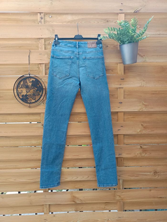 Jean slim taille 36 - photo numéro 2
