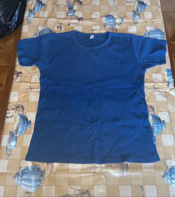 Tee shirt