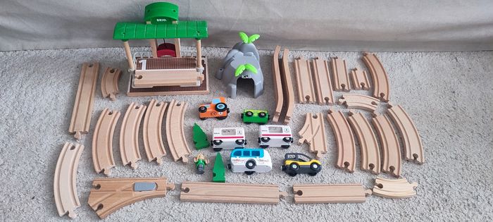 Joli circuit de petit train en bois Brio et Delta pont tunnel - photo numéro 8