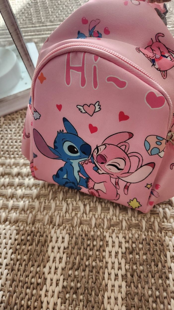 Petit sac à dos bandoulière rose Stitch Angel - photo numéro 3