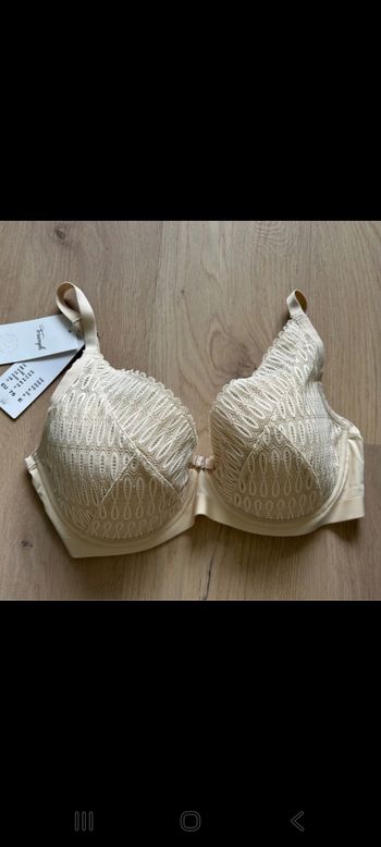 Soutien-gorge triumph écru