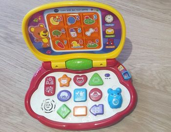 Lot 2 jouets Ordinateur Lumi et Tape tape marmottes dès 1 an/12 mois