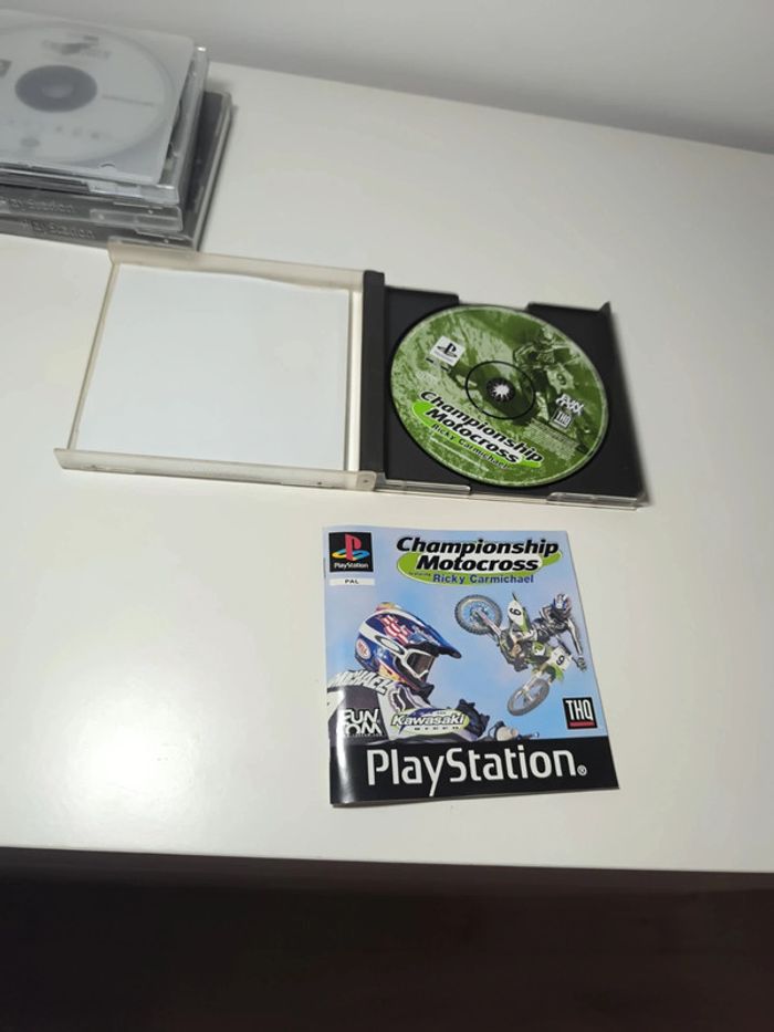 PS1 - Lot de jeux - photo numéro 8