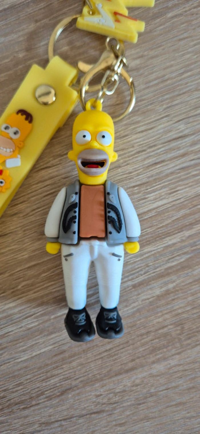Porte clés 🔑  The Simpsons Omer. - photo numéro 2