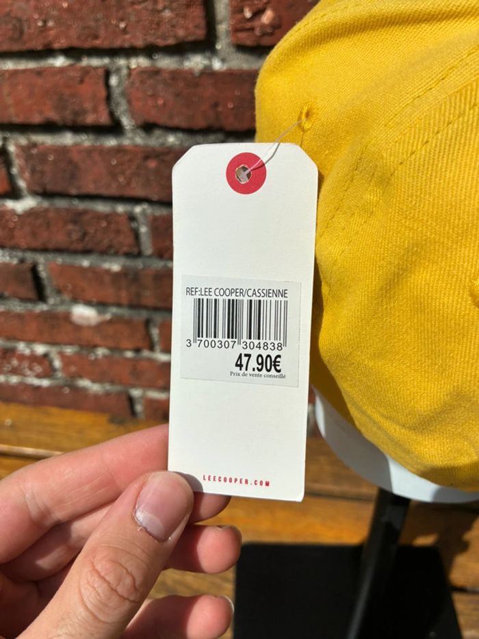 Casquettes jaune lee Cooper neuves - photo numéro 6