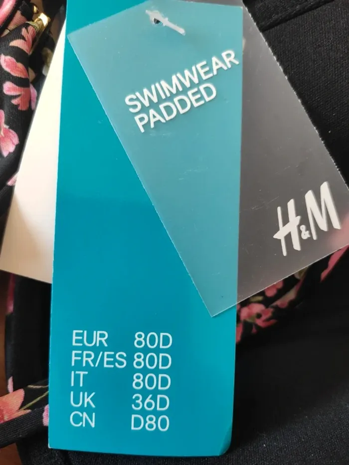 Maillot bustier fleuri H&M - Drop ça sent bon les vacances - photo numéro 3