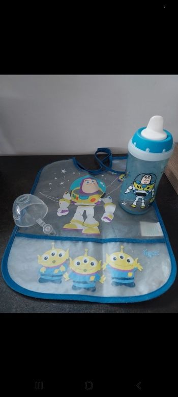 Bavoir gourde buzz