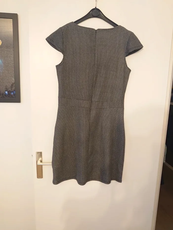 Robe droite - photo numéro 3
