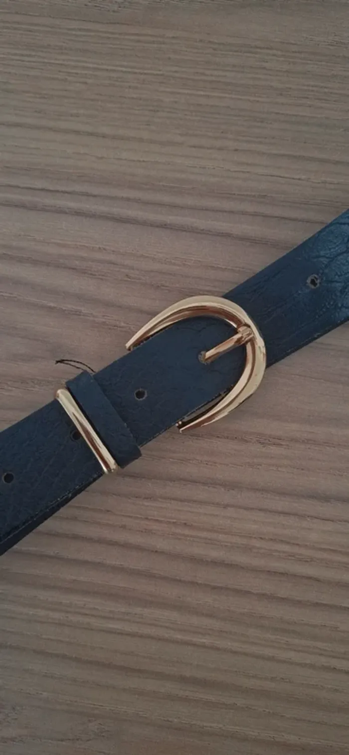 Ceinture en cuir noir effet croco – Intemporelle & chic 🌟 - photo numéro 3