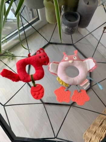 Lot 2 hochets moulin roty