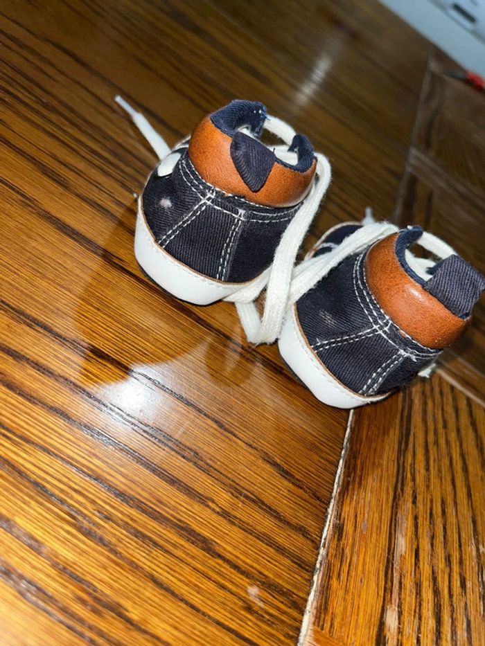 Chaussure bébé - photo numéro 3