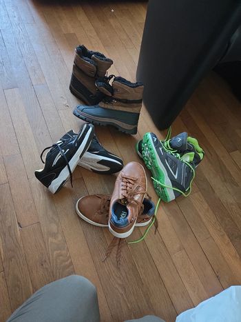 Lot chaussures garçon taille 35