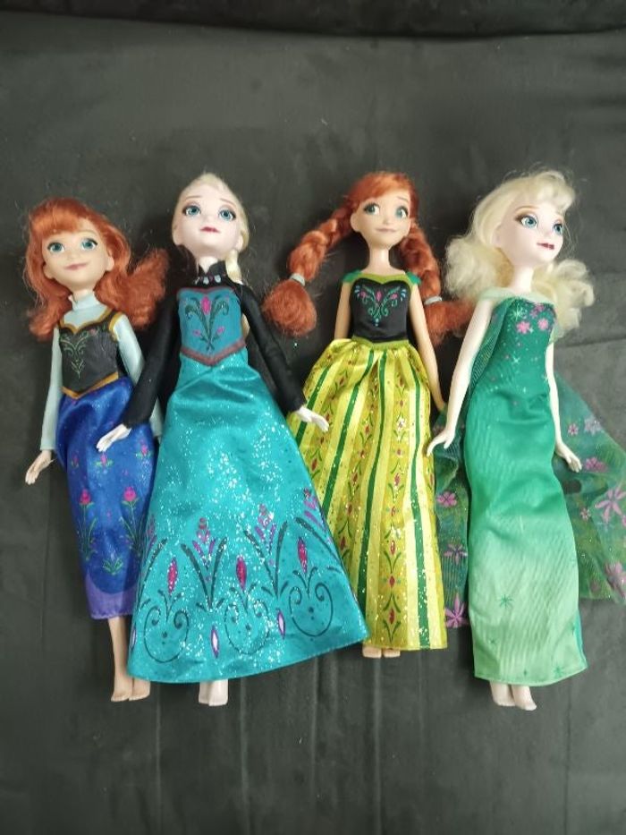 2 elsa et 2 Anna reine des neiges lot .