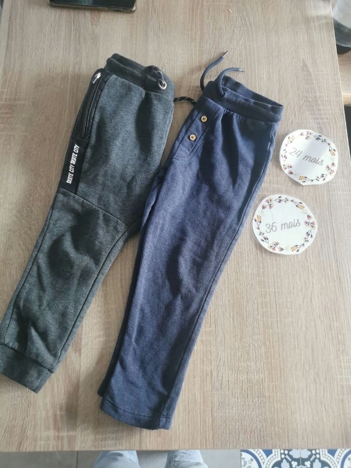 Lot de 2 pantalons en coton 24/36mois lupilu et tex
