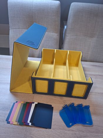 Boite de rangement pour 400 cartes sous toploaders Pokémon + 14 séparateurs inclus