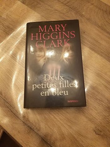 Deux petites filles en bleu