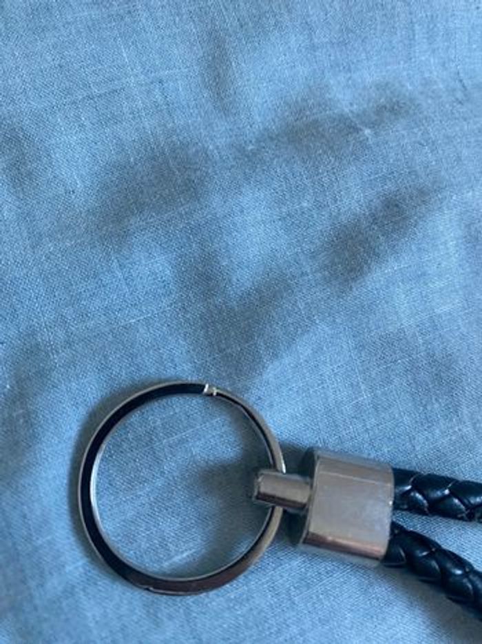 Porte-clés cuir noir - photo numéro 2