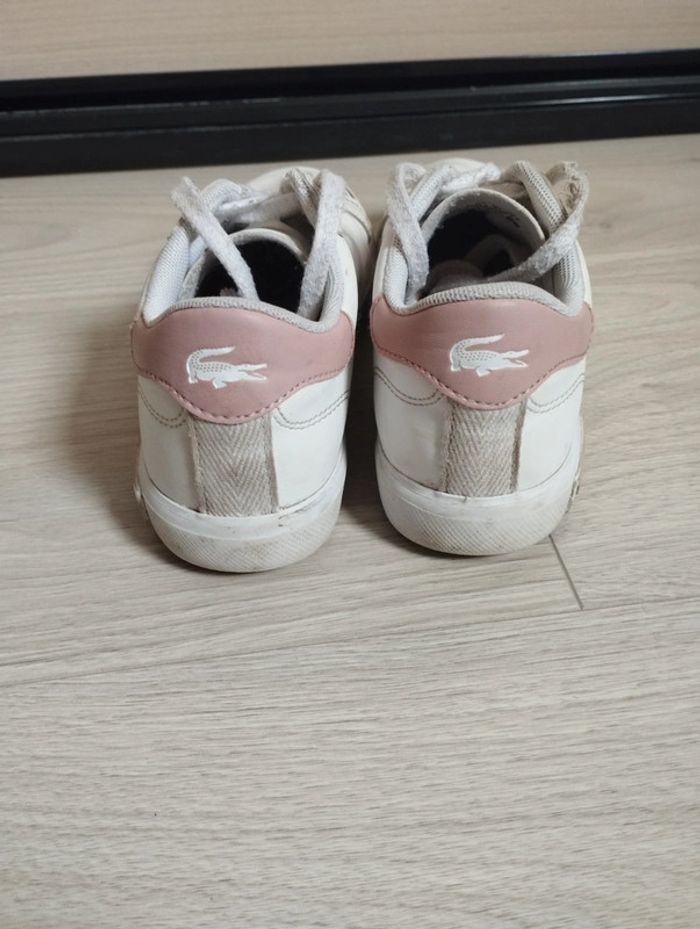 Baskets Lacoste fille pointure 31 - photo numéro 2