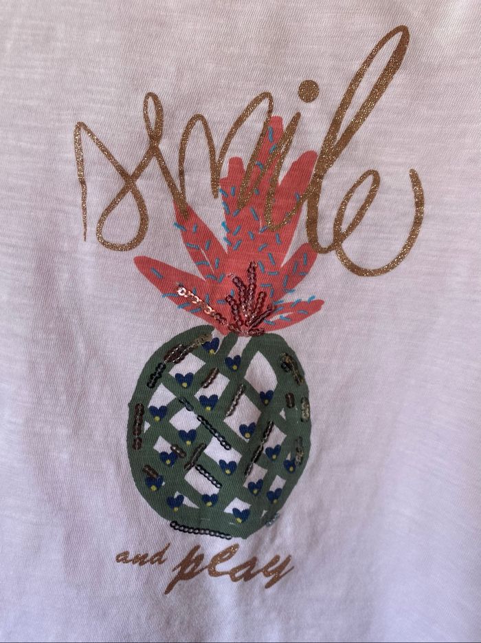 Très joli t-shirt rose ananas sequins 8 ans Okaidi - photo numéro 9