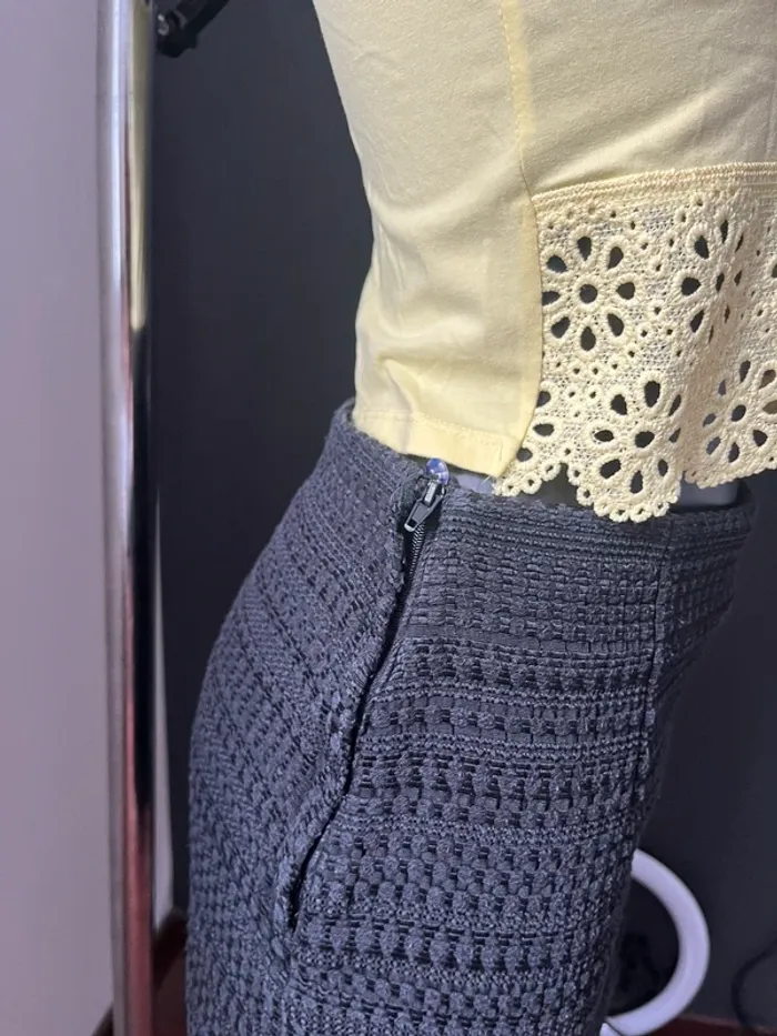 Jupe trapèze noire H&M 38 - photo numéro 3
