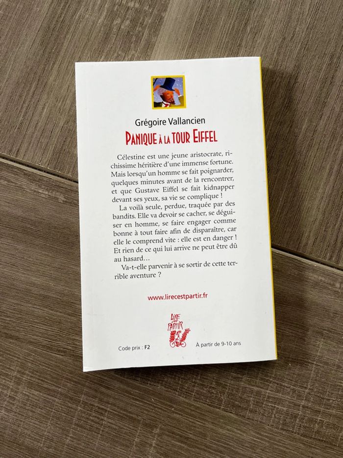 Livre panique à la Tour Eiffel - photo numéro 2