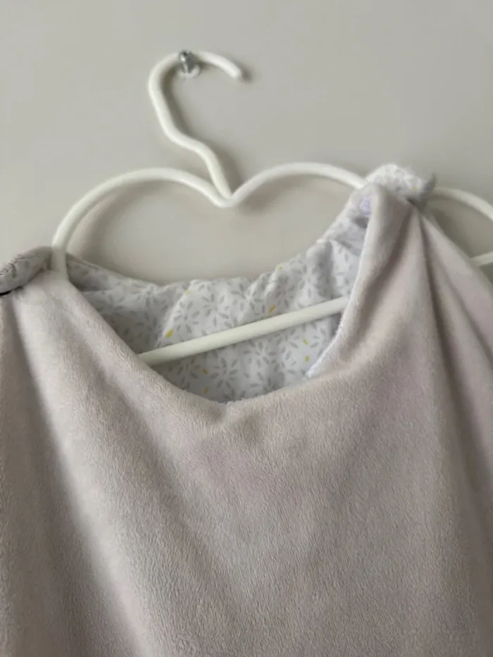 👚 Gigoteuse Tineo - de 6 mois à 36 mois - unisexe- bon état - photo numéro 3