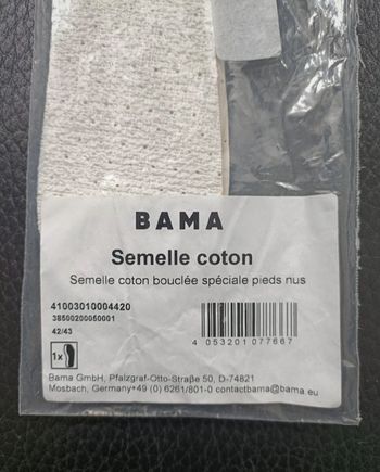 1 paire de semelles bouclé coton spéciale pieds nus
