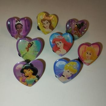 DISNEY PRINCESS - Lot 8 Pin's Disney Edition Carrefour 2010 - Lot n°24 (OCCASION)