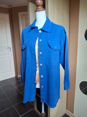 Veste saharienne bleu électrique neuve