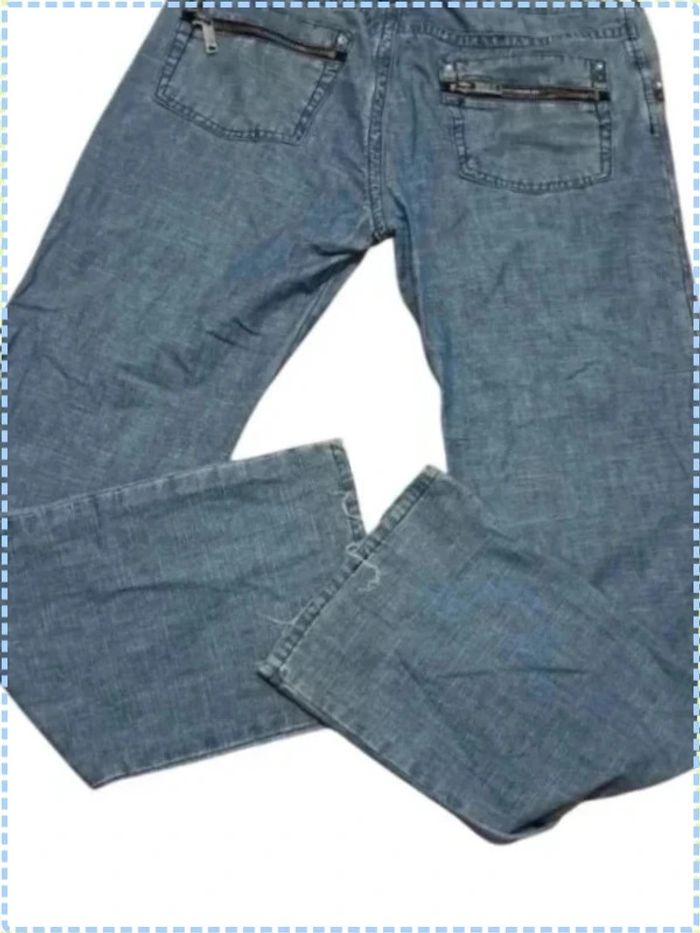 Jeans Diesel bon état - taille 40 cm (16) - photo numéro 2