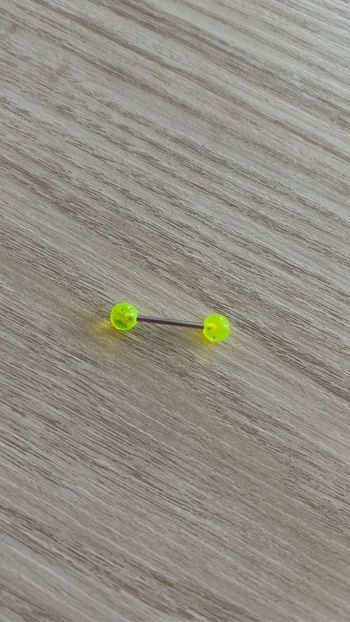 Piercing à la langue en acier inoxydable