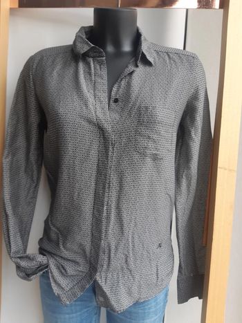 Ikks chemise taille 36 en tbe