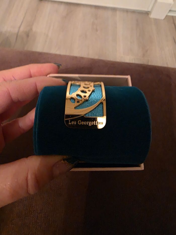 Manchette Les Georgettes - photo numéro 2