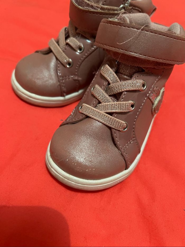 Paire de baskets fille pointure 21 marque Freemouss bon état - photo numéro 6