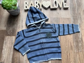 - Veste   - 6 mois - Très bon état