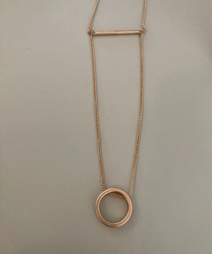 Très beau collier long doré quasiment neuf 🌸 - photo numéro 2
