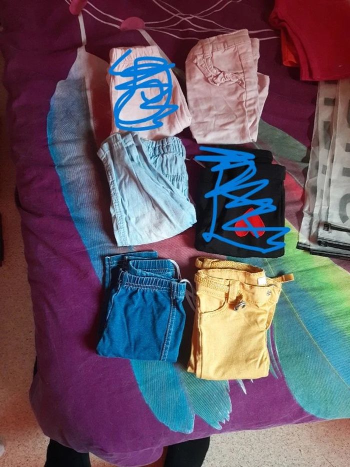 4 Pantalons - photo numéro 3