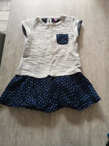 Robe manches courtes